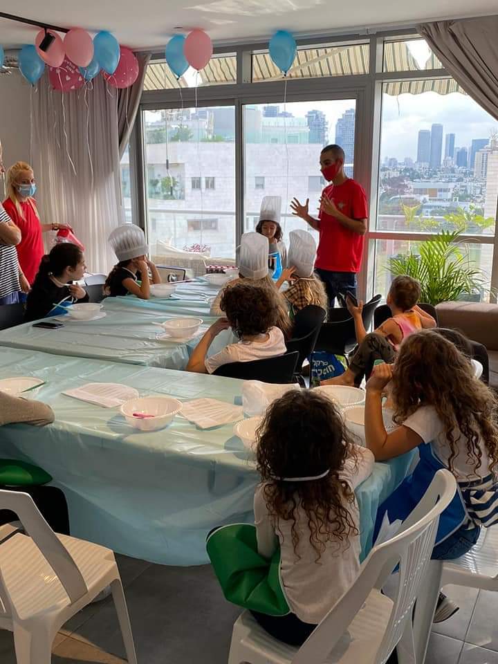 יום הולדת מכוכב אחר | ימי הולדת לילדים | מסיבות גיבוש | דקל שטר