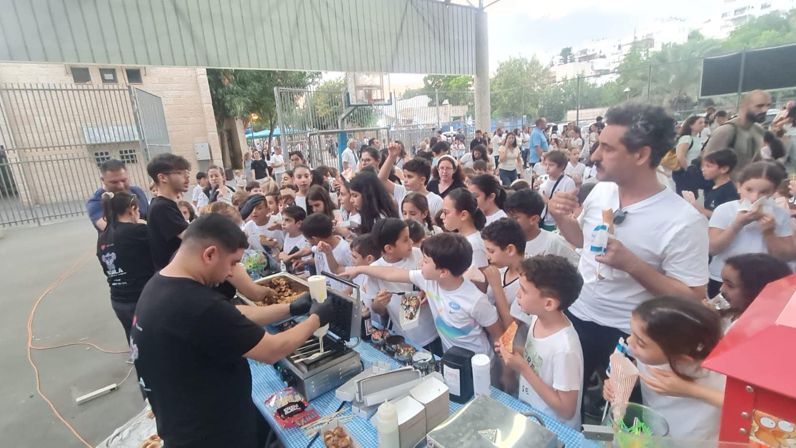קואלה אטרקציות ודוכני מזון | דוכני מזון ברחבי הארץ | אירועים