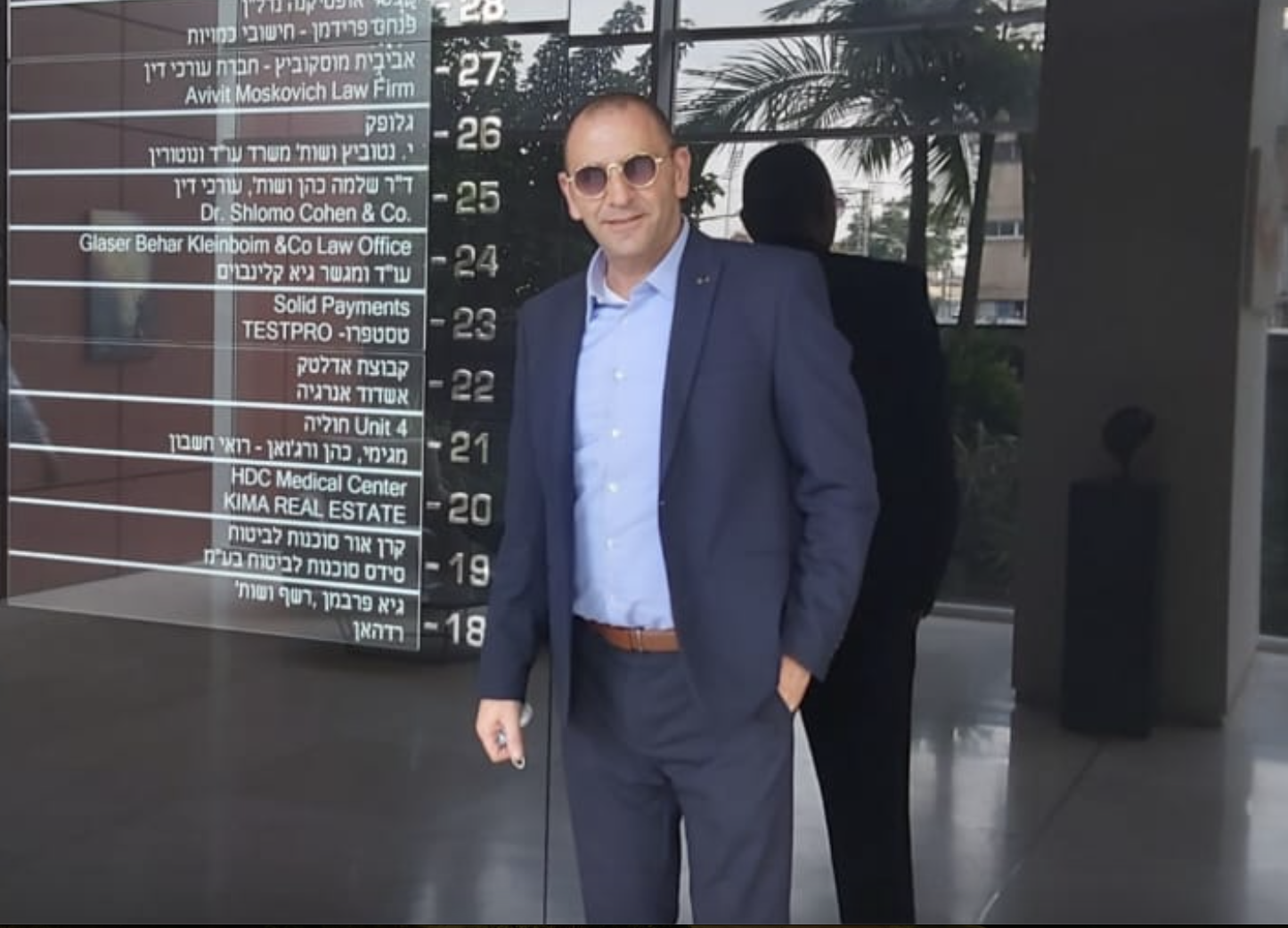 עמית חצור | קבוצת נכסים | יזמות נדל"ן | שיווק נדל"ן | מומחה להשקעות בחיפה קרקעות, מבנה מסחרי בכל הארץ
