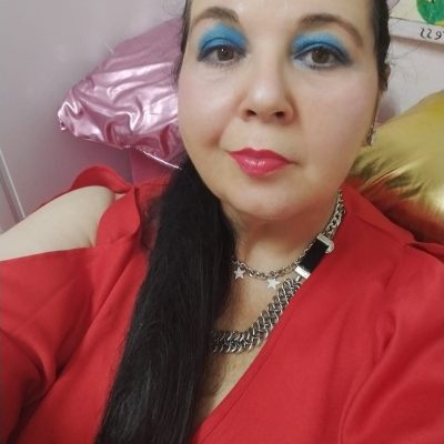 רויטל חרוש קוראת בקלפים